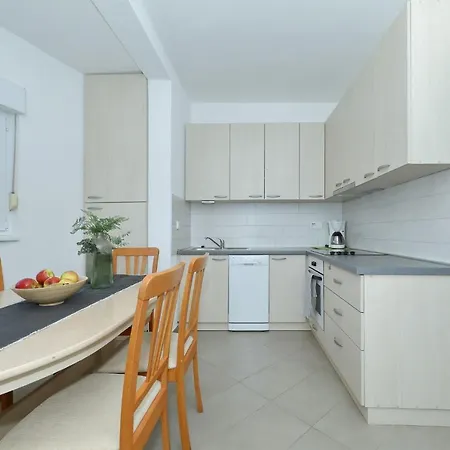 Apartman Julijana, No 3